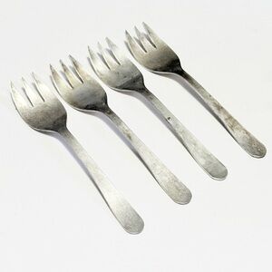 Set of 4 Vintage Silver-Plated Cocktail / Hors d’Oeuvre Forks – Made in Italy